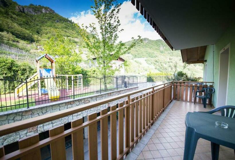 סטודיו סטנדרט עם מרפסת, Residence Hotel Miralago