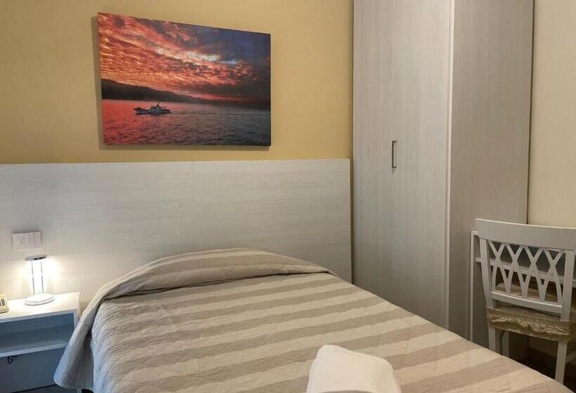 オーシャンビューのスタンダードシングルルーム, Ristorante Miramare