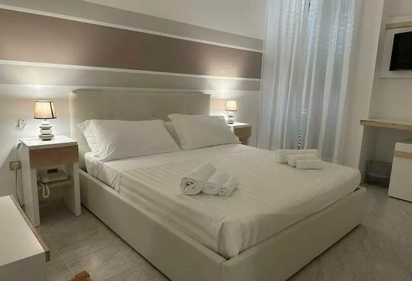 اتاق استاندارد, Porto Cesareo