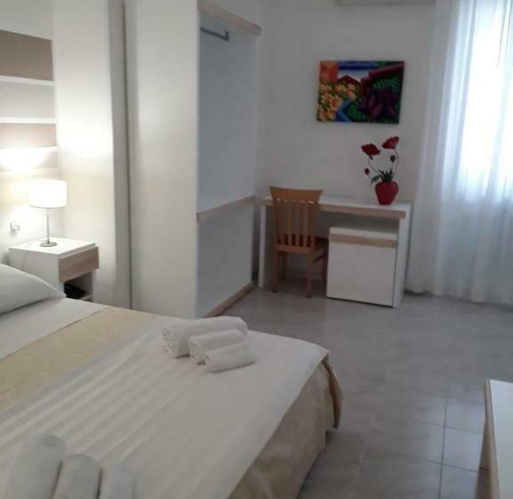 Quarto Estandar, Porto Cesareo