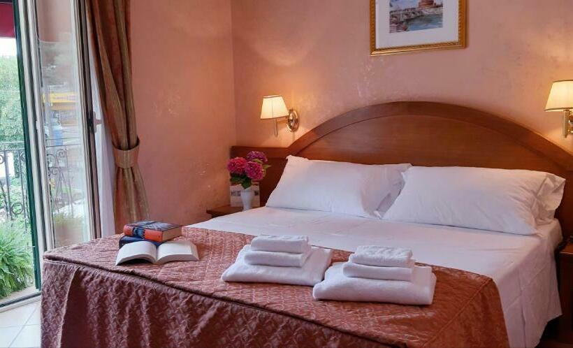 اتاق استاندارد, Squarciarelli