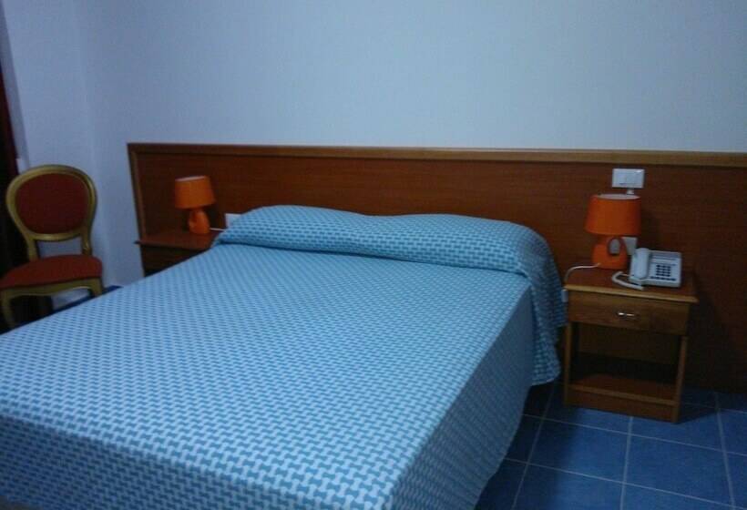 غرفة قياسية, Total Family