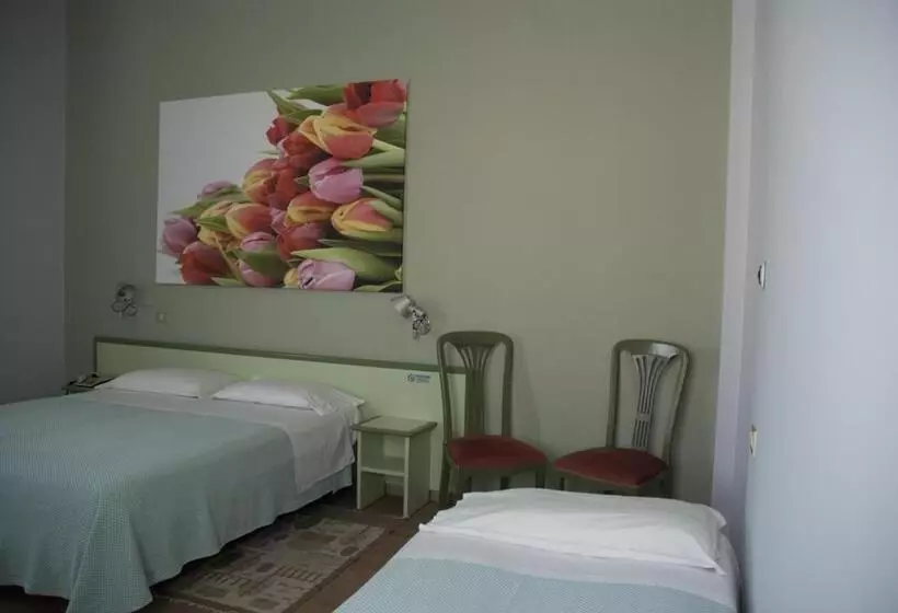 スタンダード4人部屋, Valbrenta