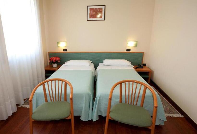 חדר סטנדרט, Valbrenta