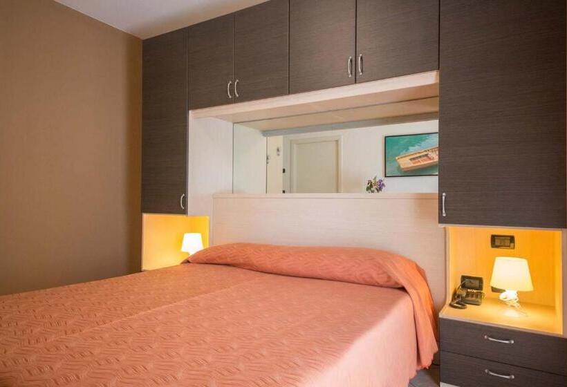 חדר סטנדרט עם מרפסת, Residence Hotel Miralago