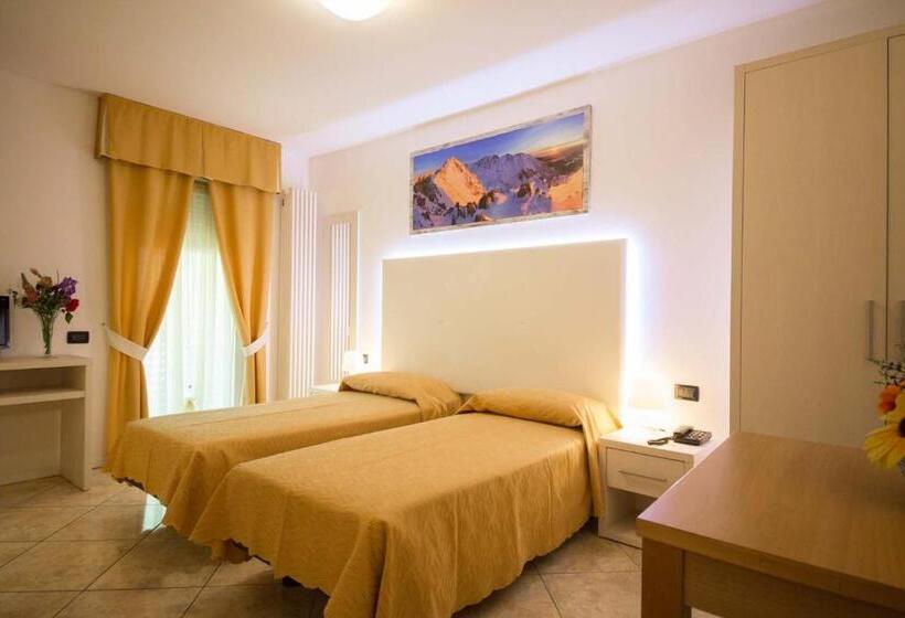 חדר סטנדרט עם מרפסת, Residence Hotel Miralago