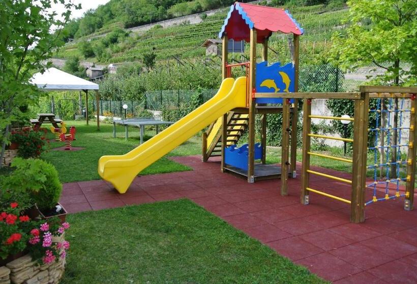 Четырехместный Номер Стандарт с Балконом, Residence Hotel Miralago