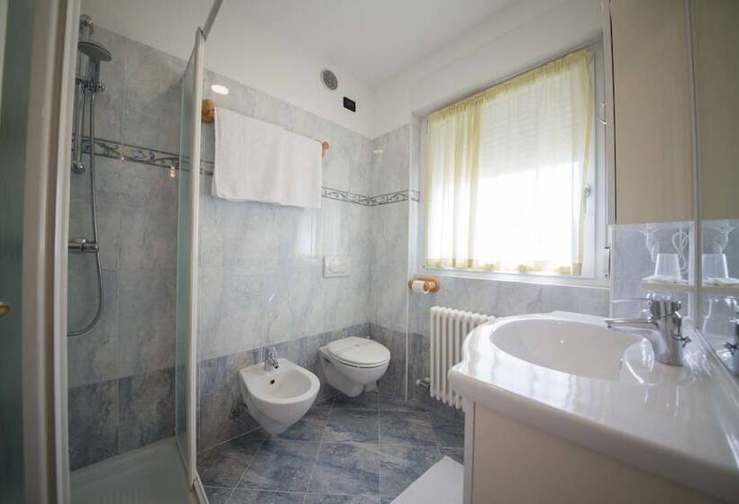 חדר סטנדרט עם מרפסת, Residence Hotel Miralago