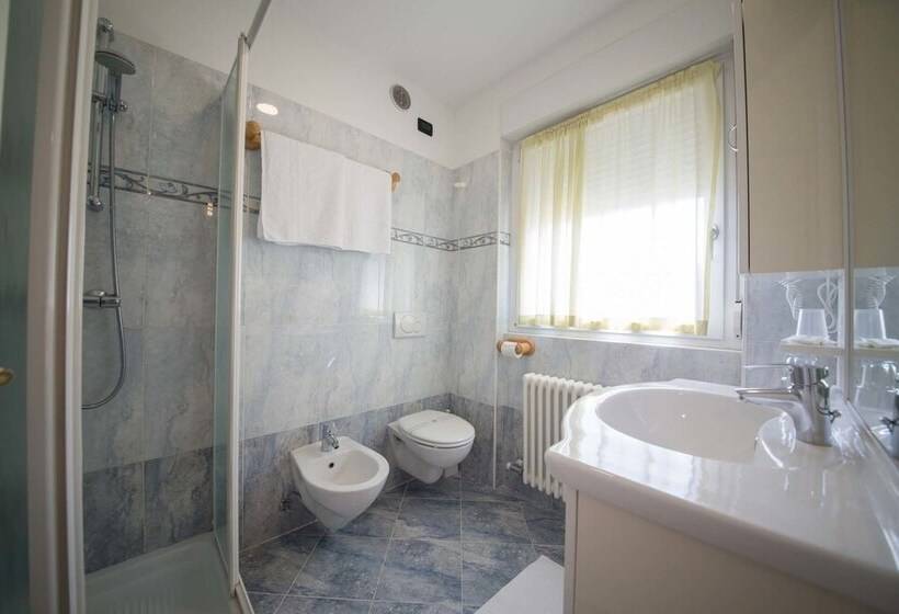 Номер Стандарт с Балконом, Residence Hotel Miralago