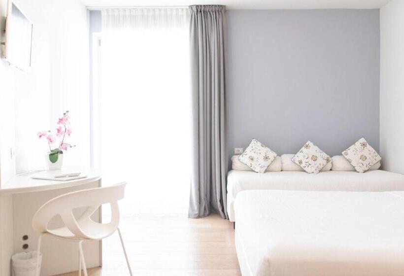 חדר קומפורט, Aromi Piccolo