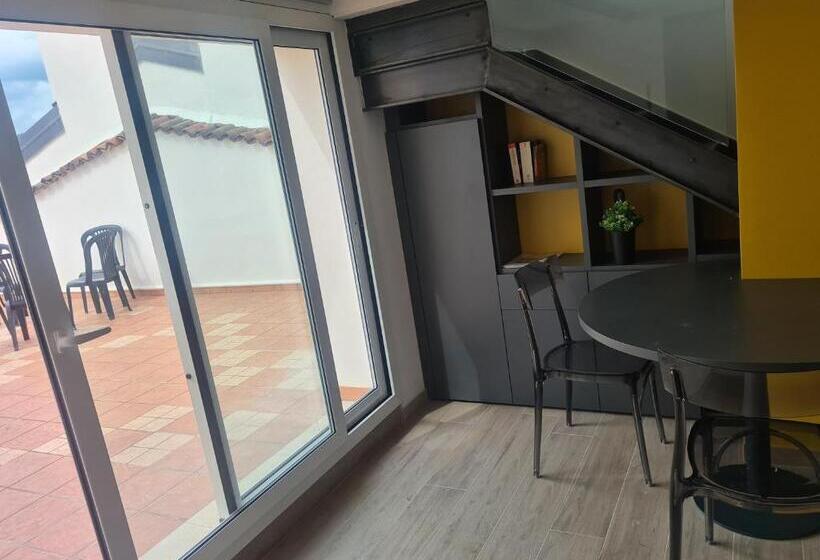 1 Bedroom Apartment Lake View, Aromi Piccolo