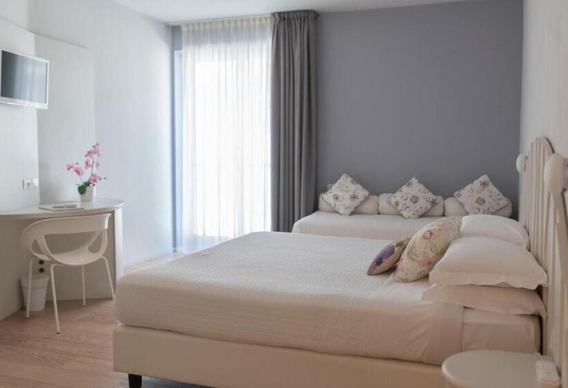 חדר קומפורט, Aromi Piccolo