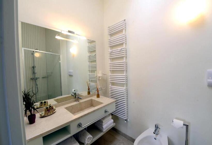 חדר קומפורט, Aromi Piccolo