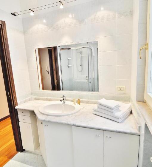 Apartamento 2 Dormitórios, Aromi Piccolo