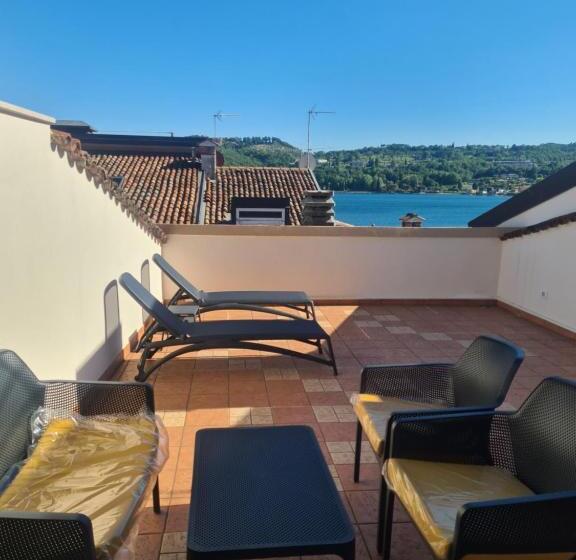 1 Bedroom Apartment Lake View, Aromi Piccolo