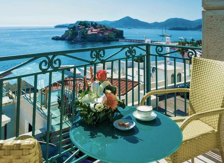 اتاق استاندارد با چشم‌انداز دریا, Azimut