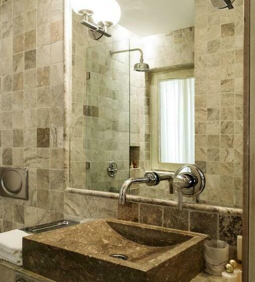 اتاق استاندارد با چشم‌انداز دریا, Azimut