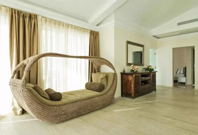 سوئیت پرزیدنت, Azimut