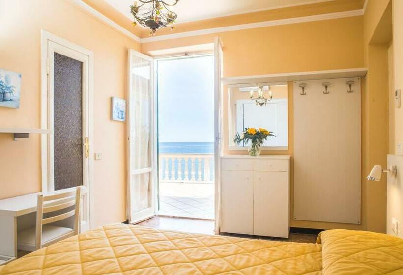 带海景的标准房, Badano Sul Mare