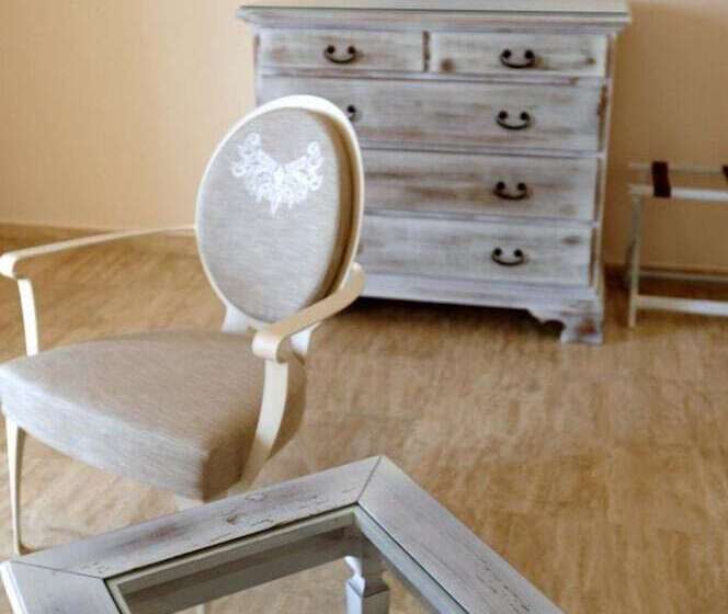 سوییت با چشم‌انداز دریا, Azimut