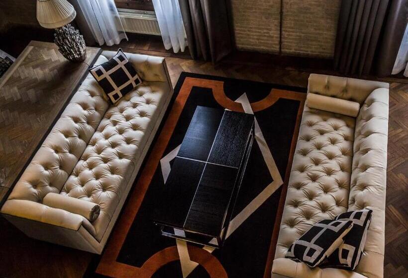 Президентский Люкс, Boutique Hotel The Roosevelt