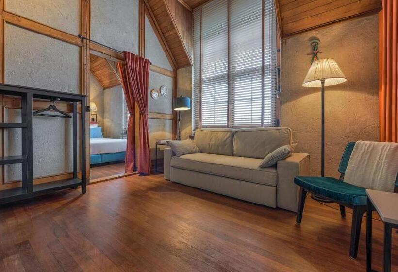 سوییت خانوادگی, Boutique Hotel The Roosevelt