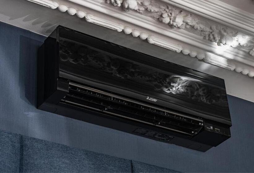 سوییت لوکس, Boutique Hotel The Roosevelt