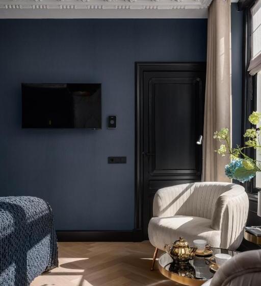 سوییت لوکس, Boutique Hotel The Roosevelt