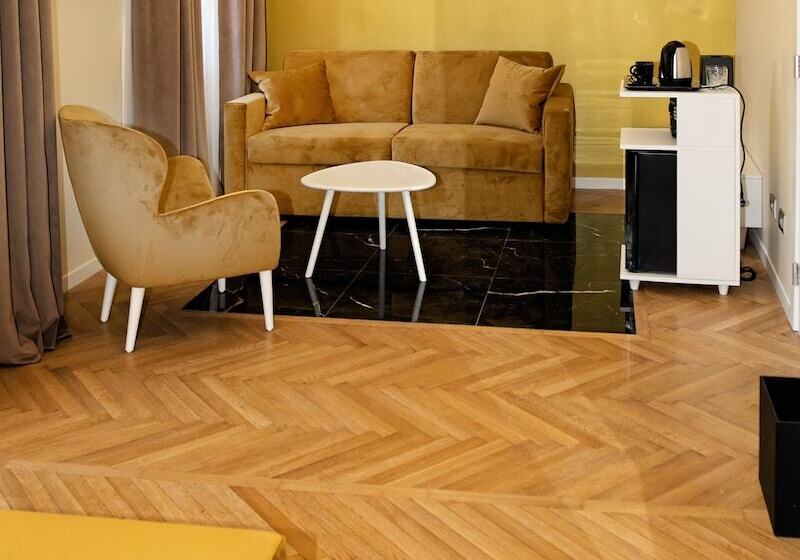 سوییت جونیور, Caravita