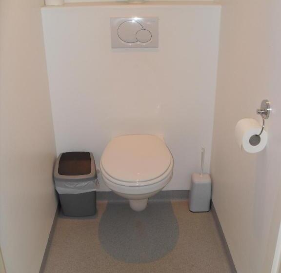 庭の見えるスタンダードトリプルルーム, De Dennen