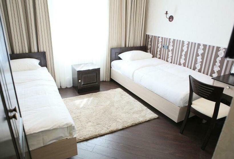 اتاق استاندارد, D'rami