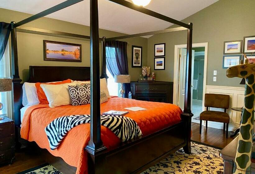 سوئیت با بالکن, Explorer House Bed & Breakfast