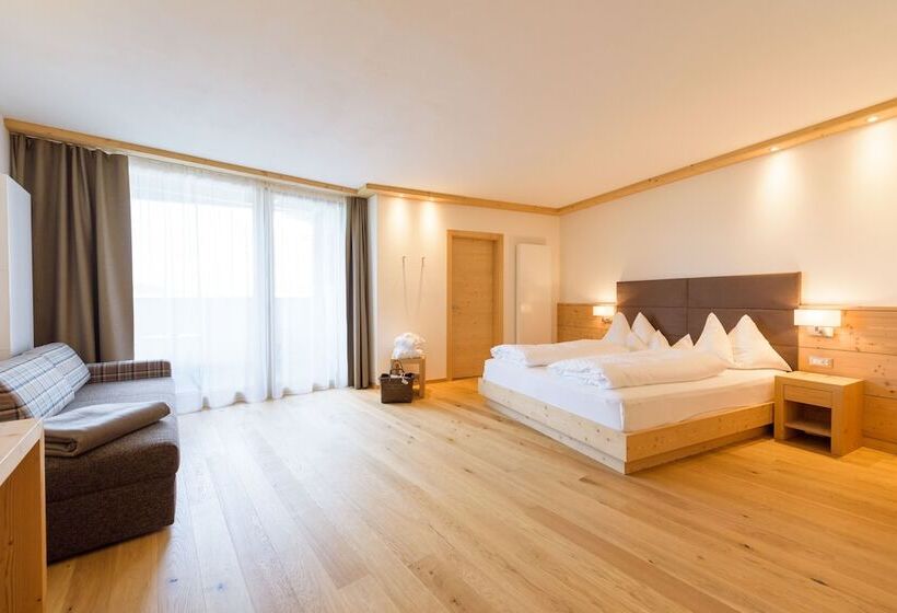 סוויטה משפחתית, Fischer