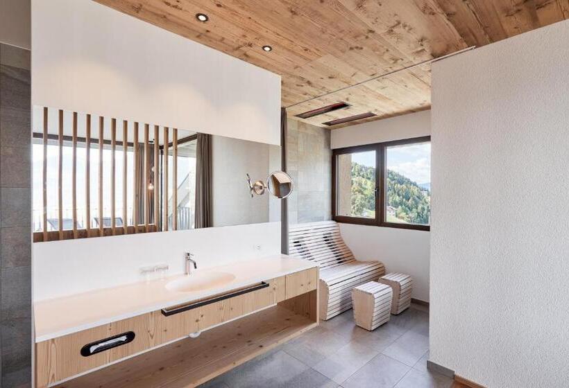 סוויטה, Fischer