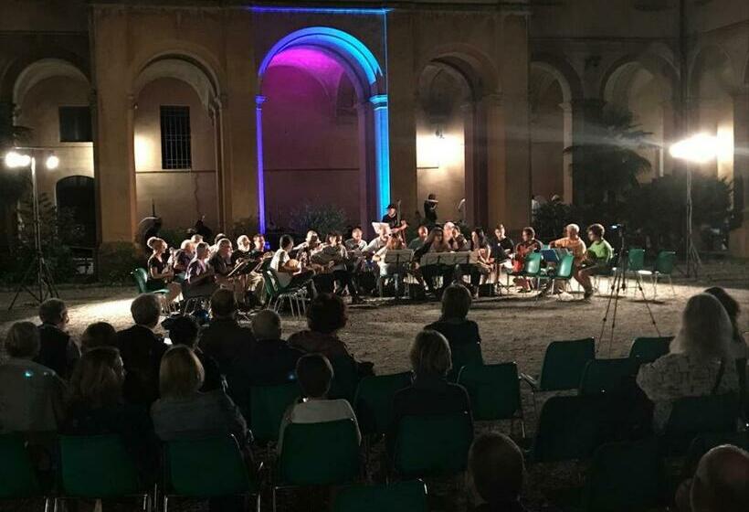 اتاق استاندارد, La Meridiana