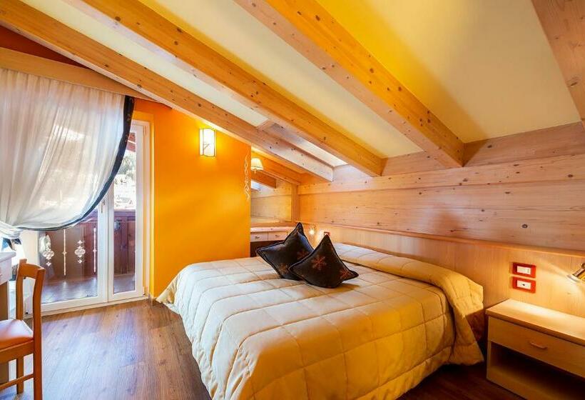 اتاق راحتی, La Serenella