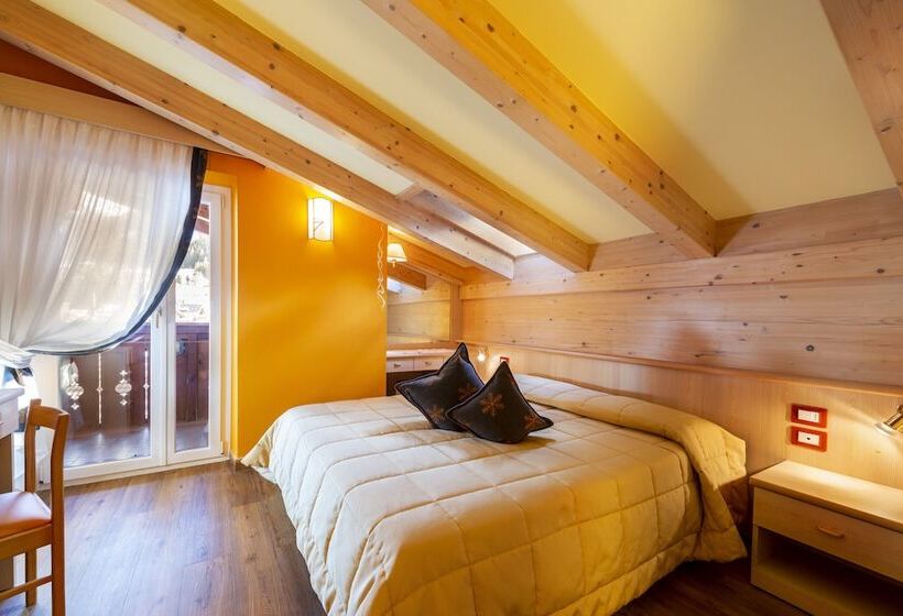 اتاق راحتی, La Serenella