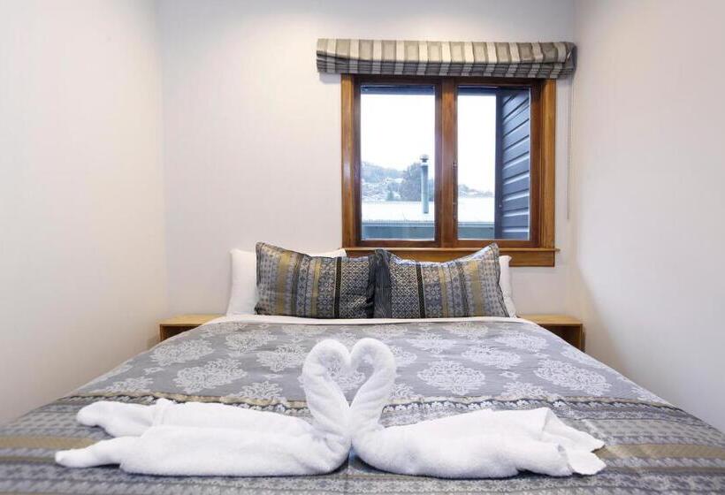 带2个卧室的公寓, Pinewood Queenstown