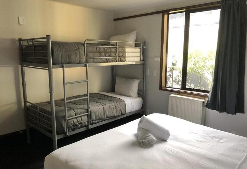 四人豪华间, Pinewood Queenstown