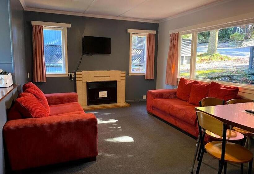 3间卧室的房子, Pinewood Queenstown