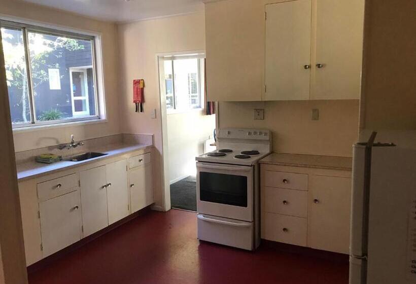 3间卧室的房子, Pinewood Queenstown