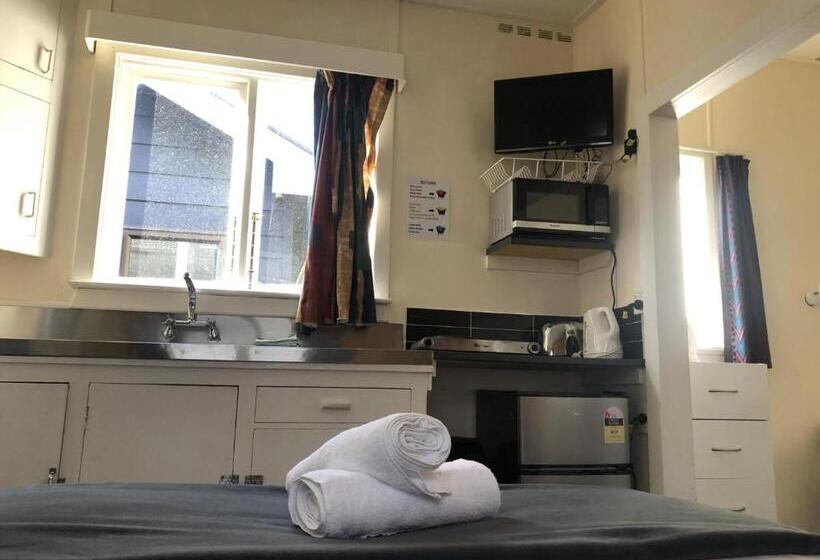 标准平房, Pinewood Queenstown