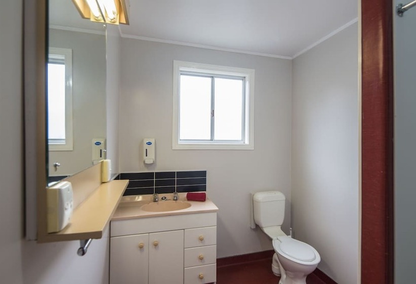 标准工作室, Pinewood Queenstown