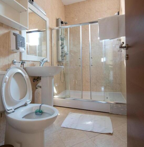 اتاق استاندارد با بالکن و چشمانداز دریا, R