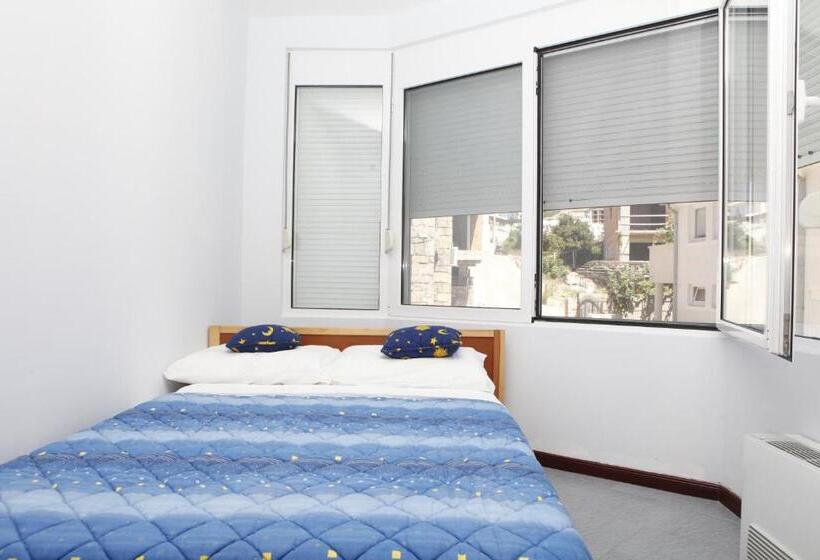 آپارتمان 2 خوابه با چشمانداز دریا, R