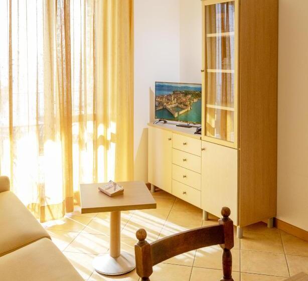 2-Bedroom Classic Apartment, Residence Besass, Gtsgroup