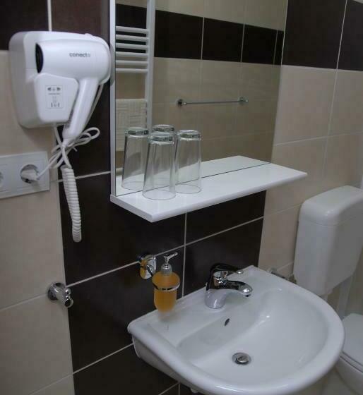 Номер Стандарт Трехместный, Rooms Levicki