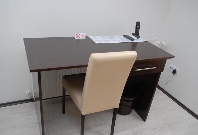 Номер Стандарт Трехместный, Rooms Levicki