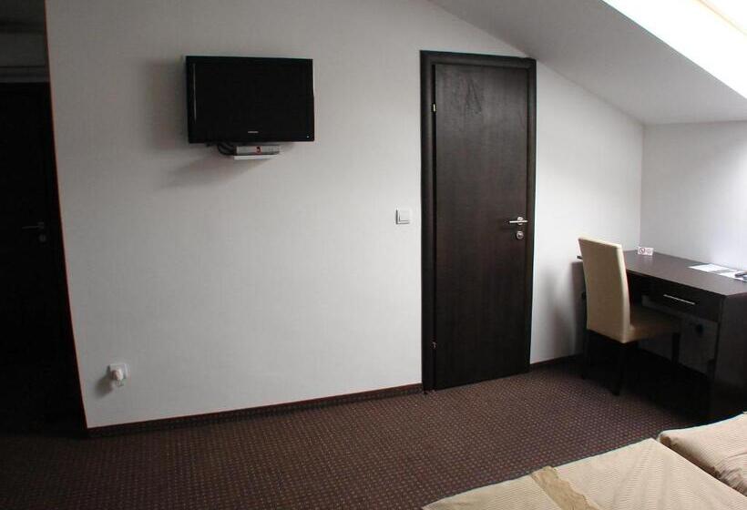 Четырехместный Номер Стандарт, Rooms Levicki