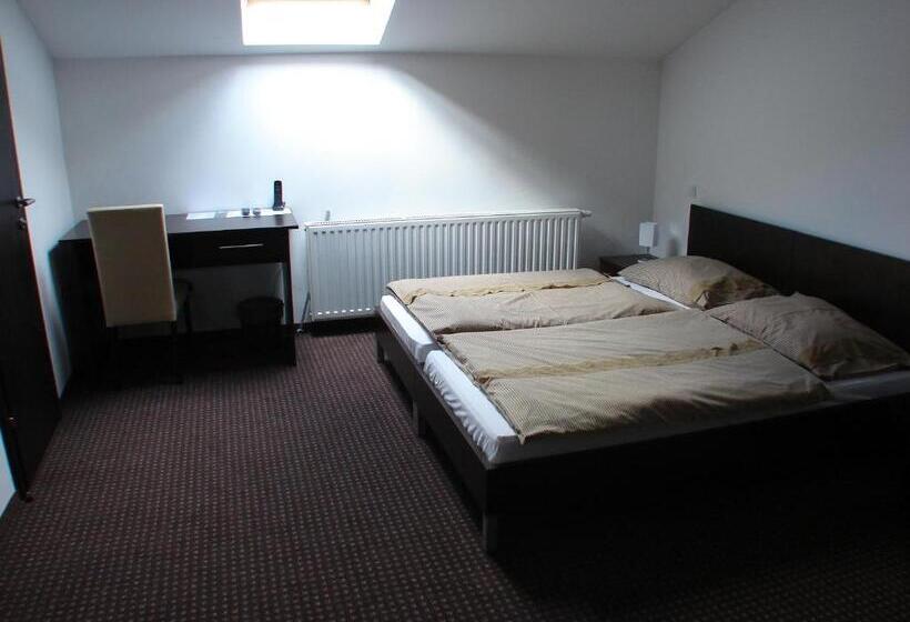 Четырехместный Номер Стандарт, Rooms Levicki